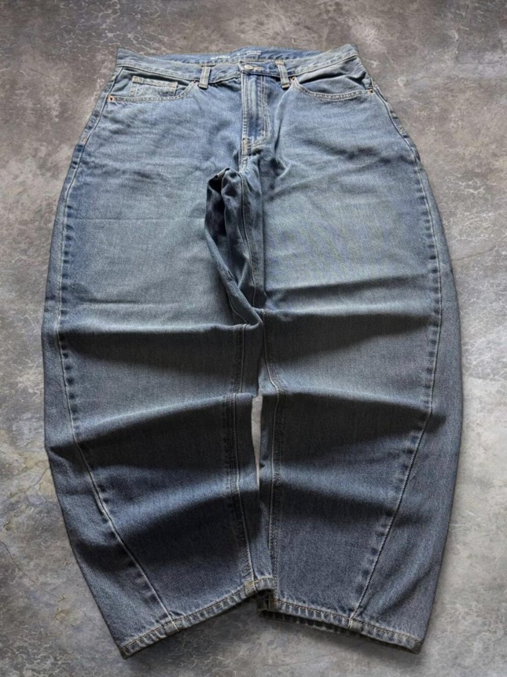 Baggy Old Navy Extra High Rise Balloon Jeans Light Wash Women’s Size 12